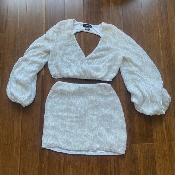 NWT Retrofete White Sequins Set, Top and Skirt! - Picture 7 of 7